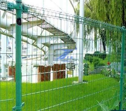 Welded Wire Mesh Fence with Double Loops (TS-J92)