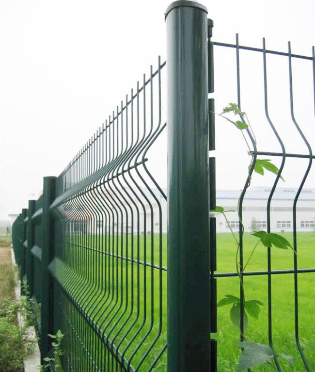 Three Curve Welded Wire Fencing with Peach Post in 50X200mesh